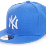 ny czapka z daszkiem